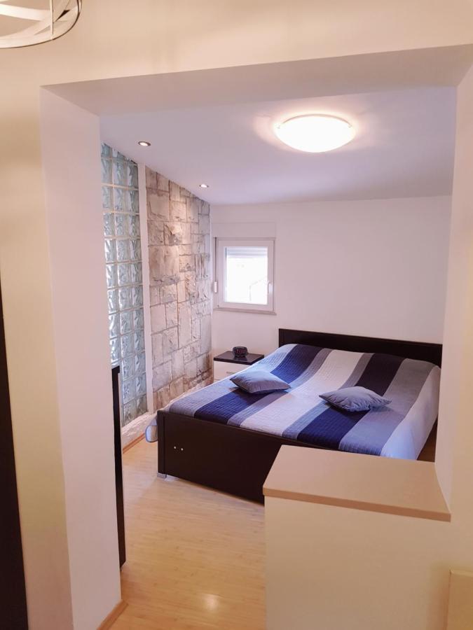 Apartment Centar Omiš Buitenkant foto